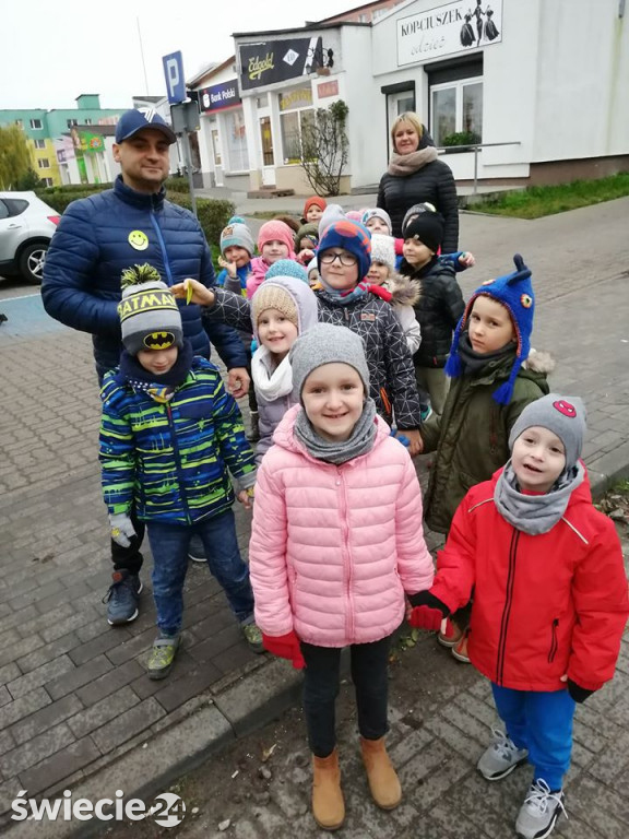 Uśmiechy rozdawane przechodniom na Mariankach