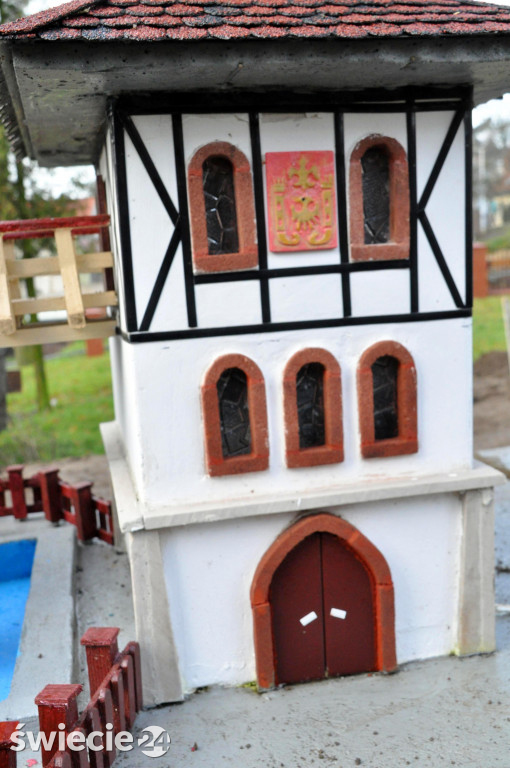Trzy nowe budowle w Parku Miniatur. Imponujące