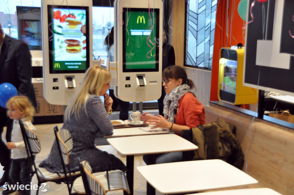 Otwarcie McDonald's w Świeciu