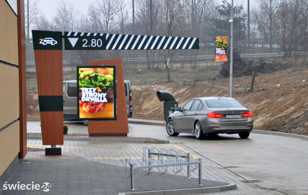 Otwarcie McDonald's w Świeciu
