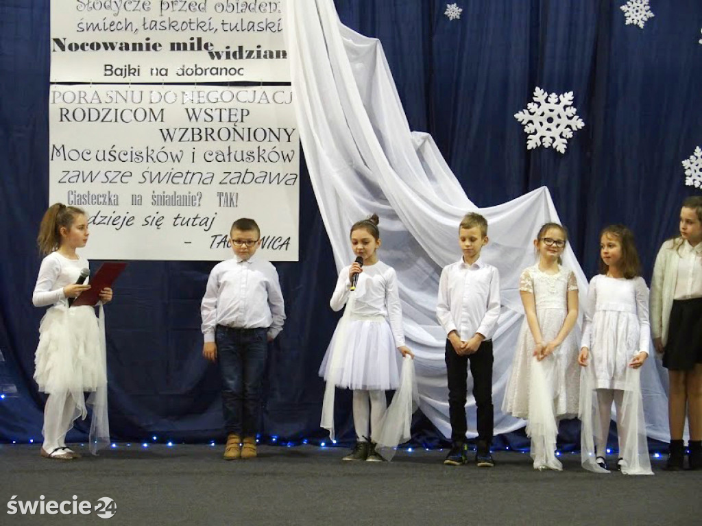 Uczniowie SP 3 dla swoich babć i dziadków