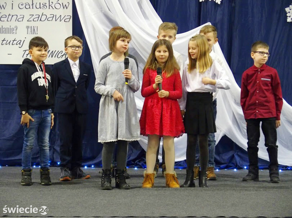 Uczniowie SP 3 dla swoich babć i dziadków