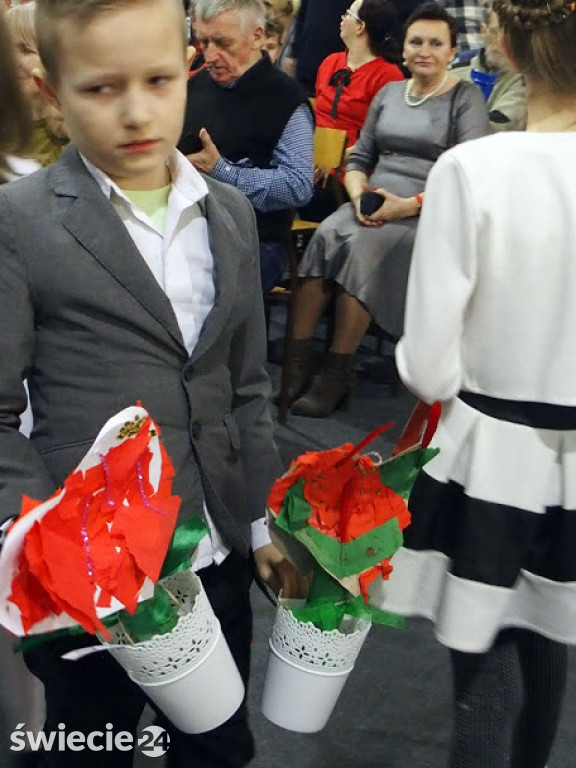 Uczniowie SP 3 dla swoich babć i dziadków