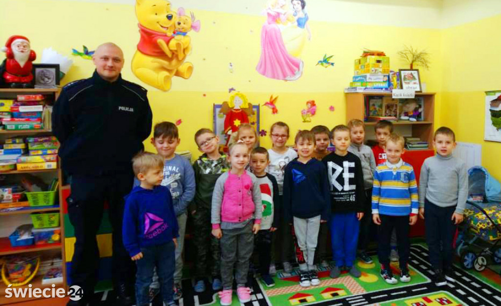 Policjanci rozmawiali z młodymi o demoralizacji