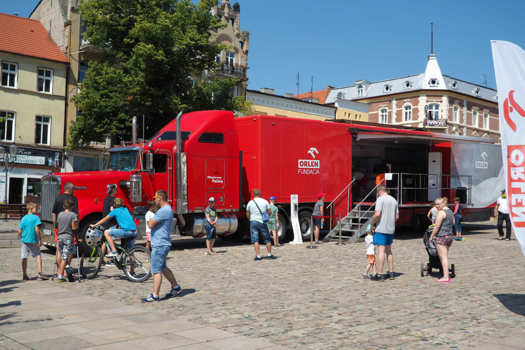 Ciężarówka fundacji Orlen na Dużym Rynku