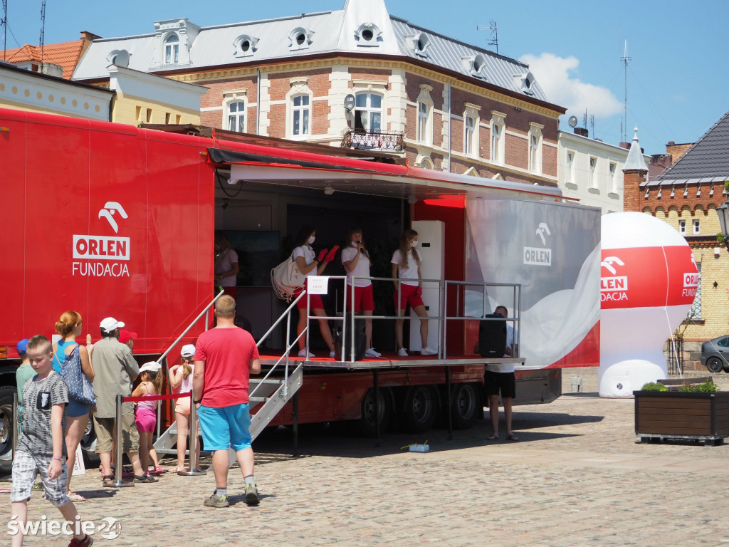 Ciężarówka fundacji Orlen na Dużym Rynku