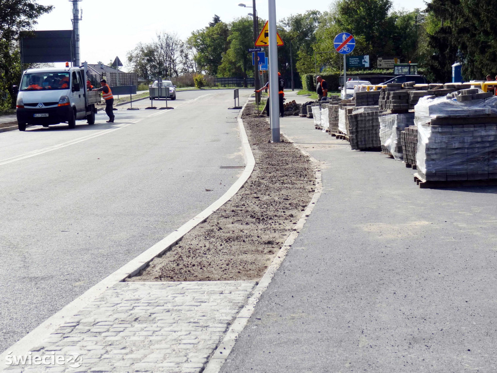 Rondo przy szpitalu prawie gotowe