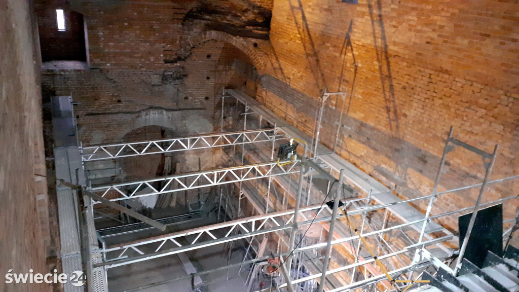 Zamek bardzo się zmienia