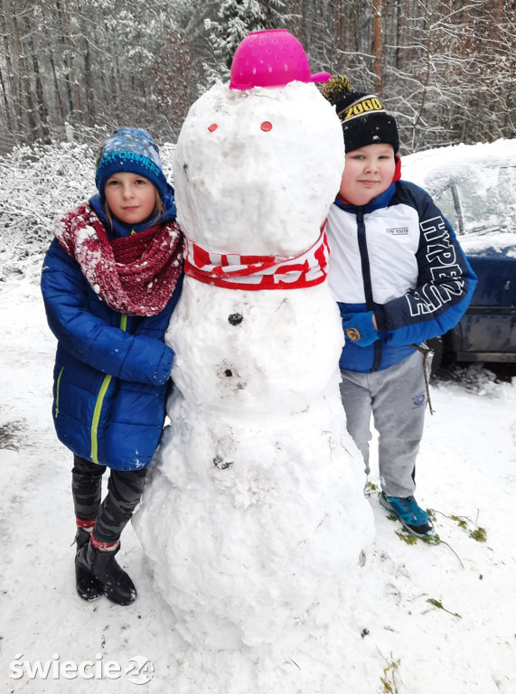 Jest śnieg to lepi się bałwany. Fotki Czytelników