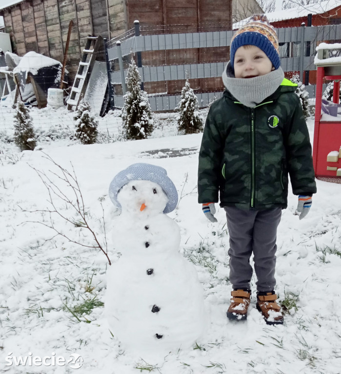 Jest śnieg to lepi się bałwany. Fotki Czytelników