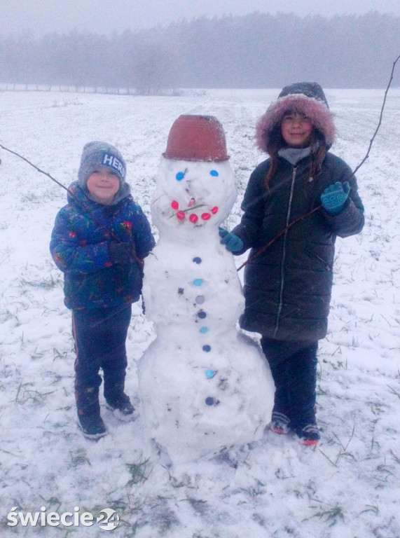 Jest śnieg to lepi się bałwany. Fotki Czytelników
