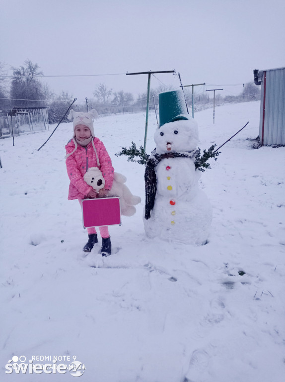 Jest śnieg to lepi się bałwany. Fotki Czytelników