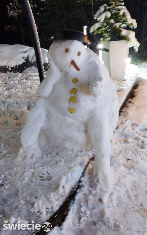 Jest śnieg to lepi się bałwany. Fotki Czytelników