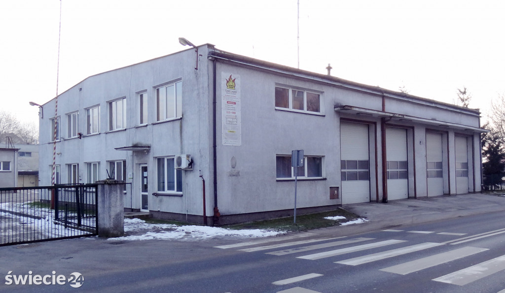 Opuszczone budynki po straży pożarnej czekają