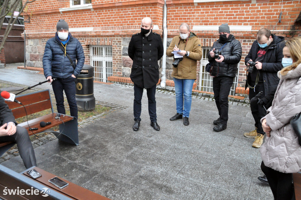Nowe kosze i ławki pojawią się na ulicach Świecia