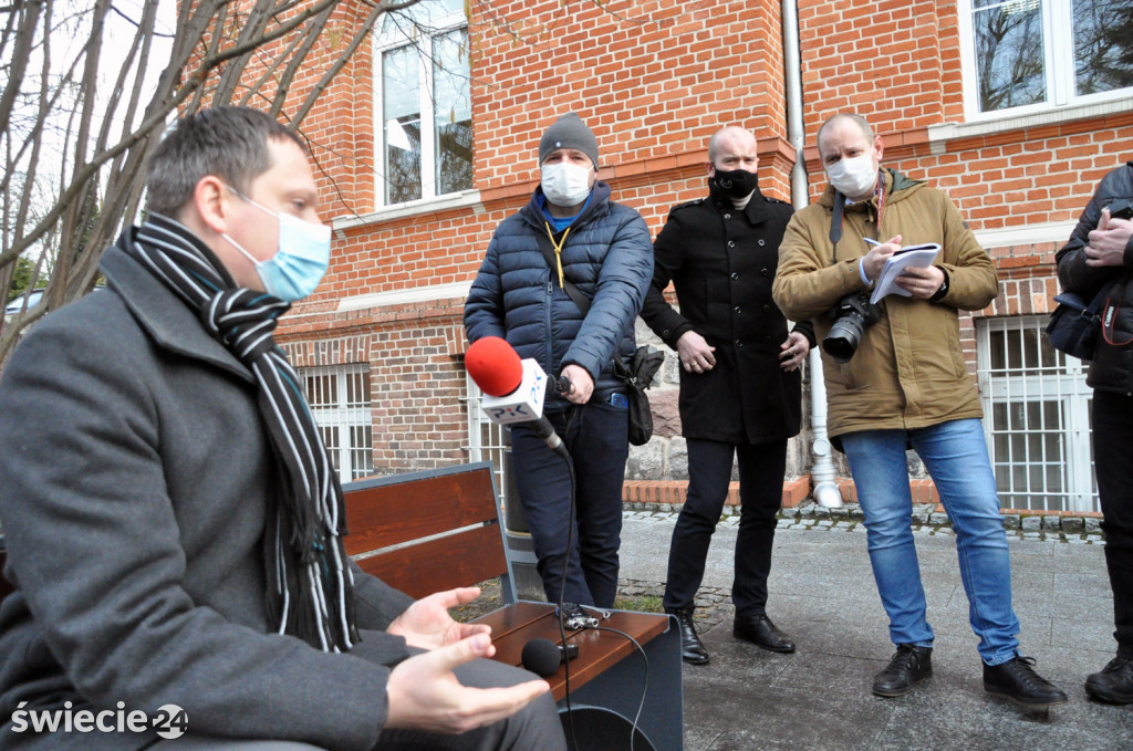 Nowe kosze i ławki pojawią się na ulicach Świecia