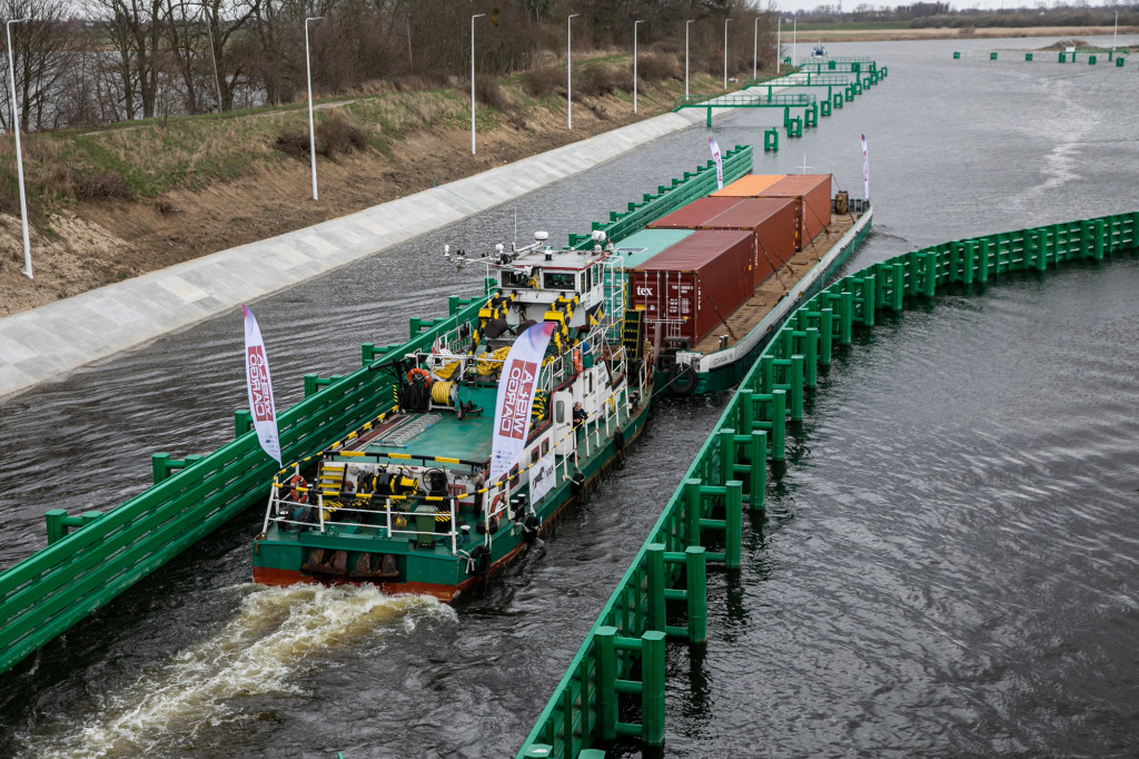 Rejs kontenerów z Gdańska do Chełmna