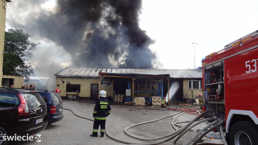 Pożar wytworni styropianu w Świeciu