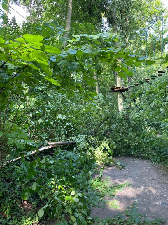 Burza zniszczyła park linowy w Rulewie