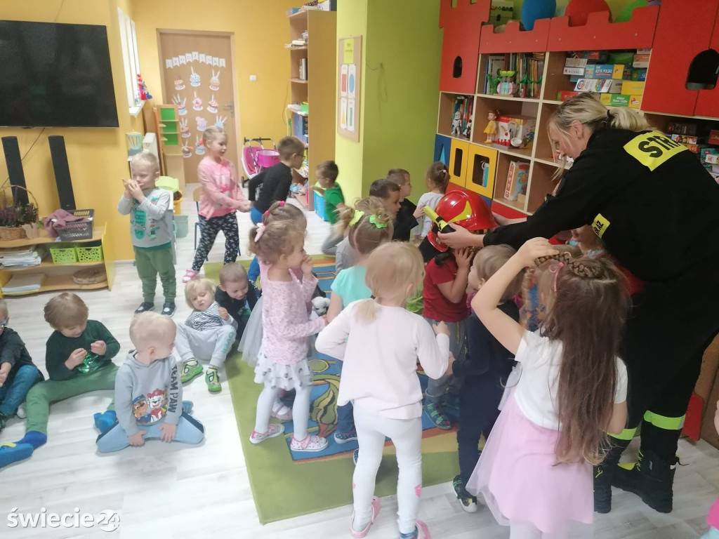 Wizyta strażaków w przedszkolu