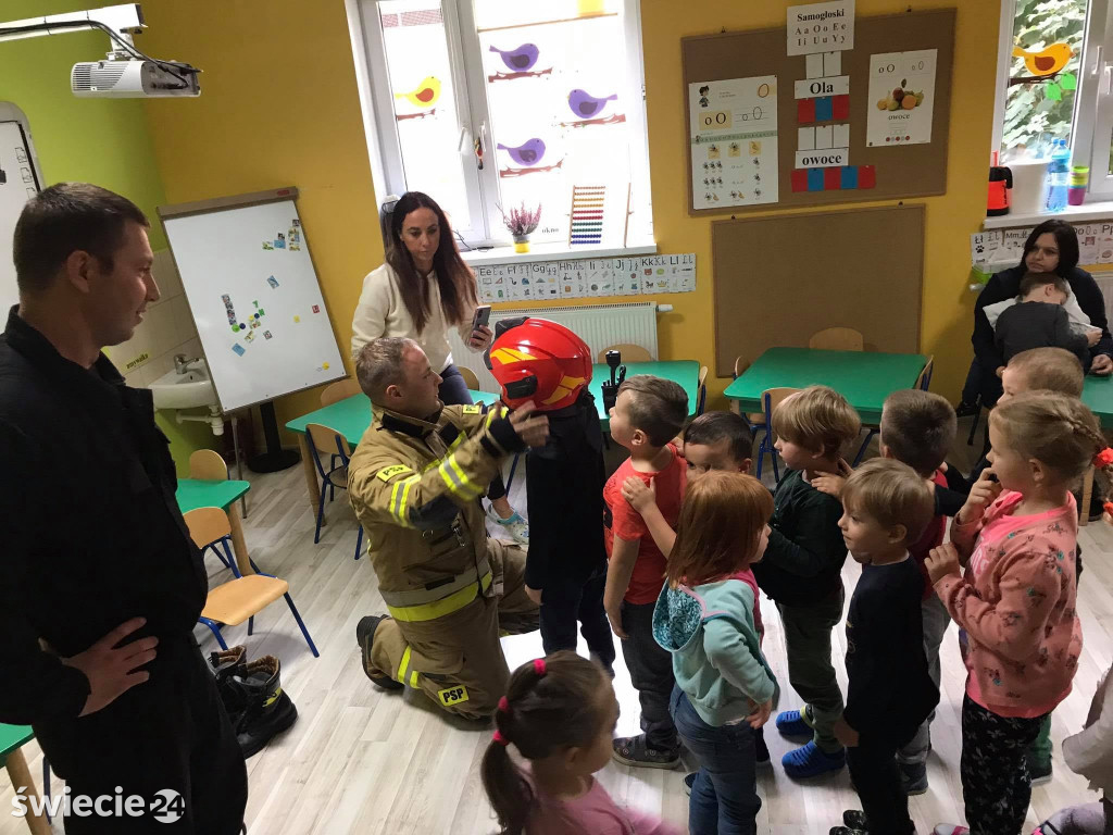 Wizyta strażaków w przedszkolu