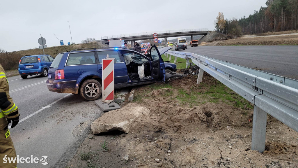 Dwie osobówki zderzyły się na obwodnicy