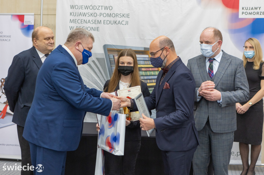Stypendyści programu Prymusi Pomorza i Kujaw -  spotkanie z marszałkiem