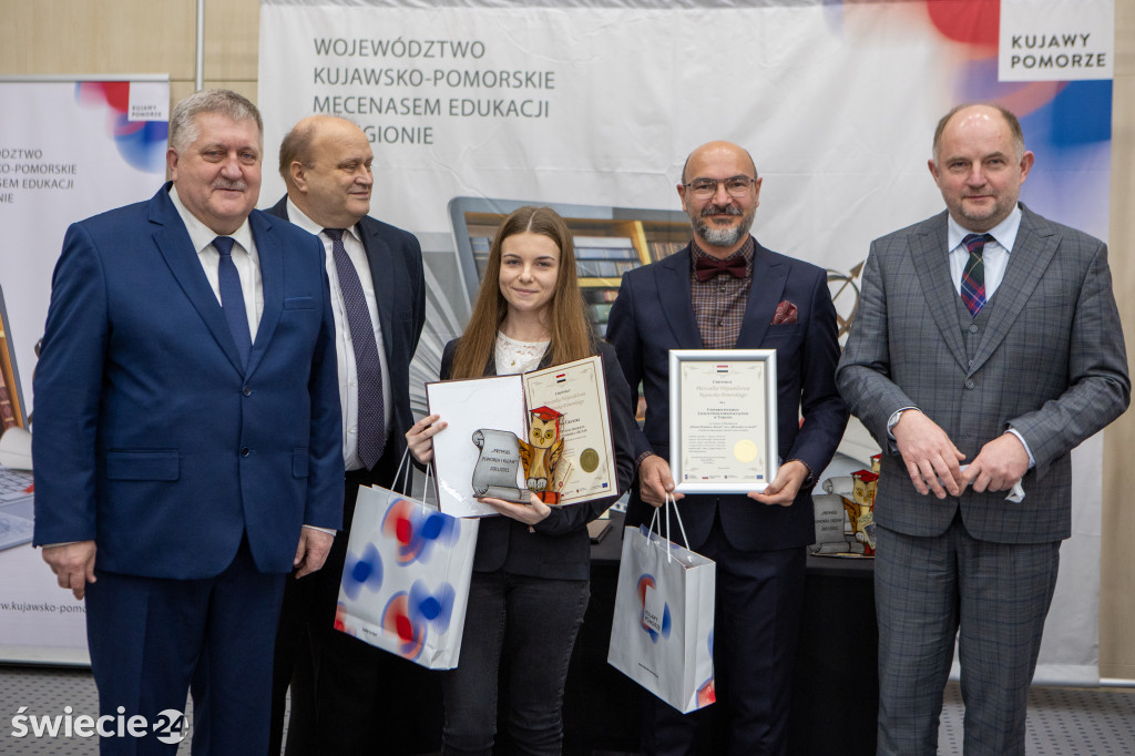 Stypendyści programu Prymusi Pomorza i Kujaw -  spotkanie z marszałkiem