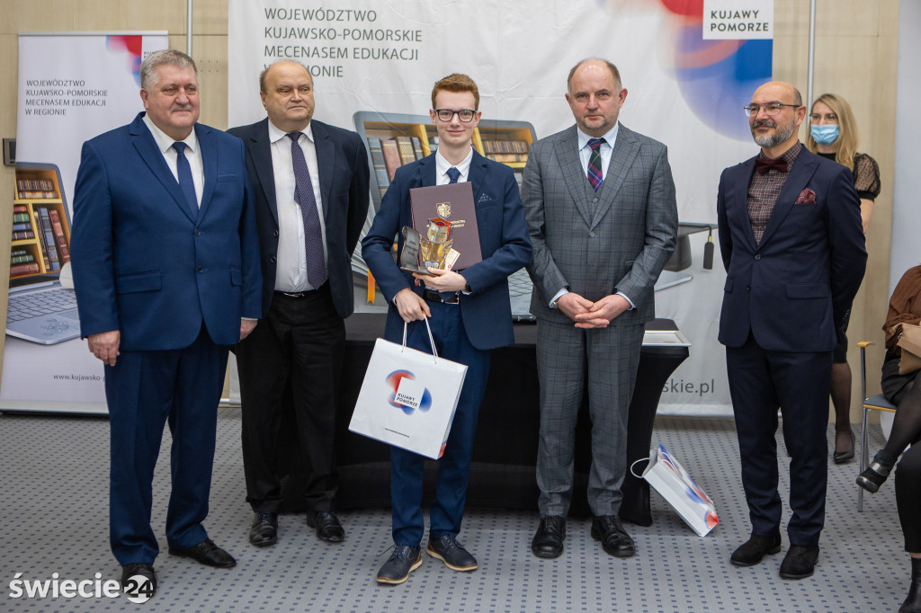 Stypendyści programu Prymusi Pomorza i Kujaw -  spotkanie z marszałkiem
