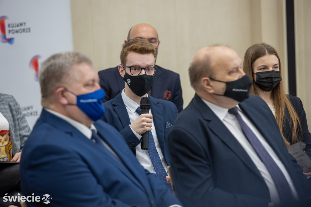 Stypendyści programu Prymusi Pomorza i Kujaw -  spotkanie z marszałkiem