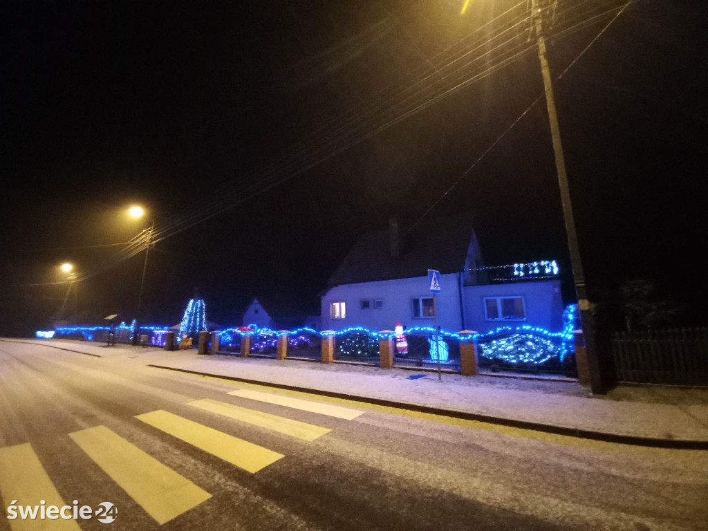 Brzeziny pełne świątecznych dekoracji