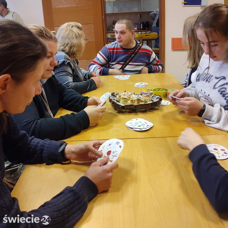 Uczniowie SP w Czaplach grali w planszówki w ŚDS