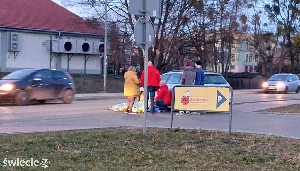 Świecie. Potrącenie rowerzysty na Armii Krajowej