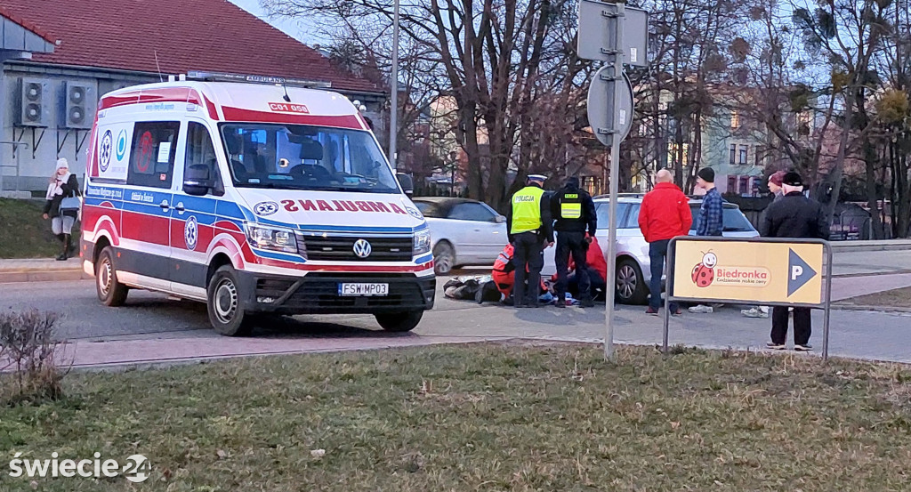 Świecie. Potrącenie rowerzysty na Armii Krajowej