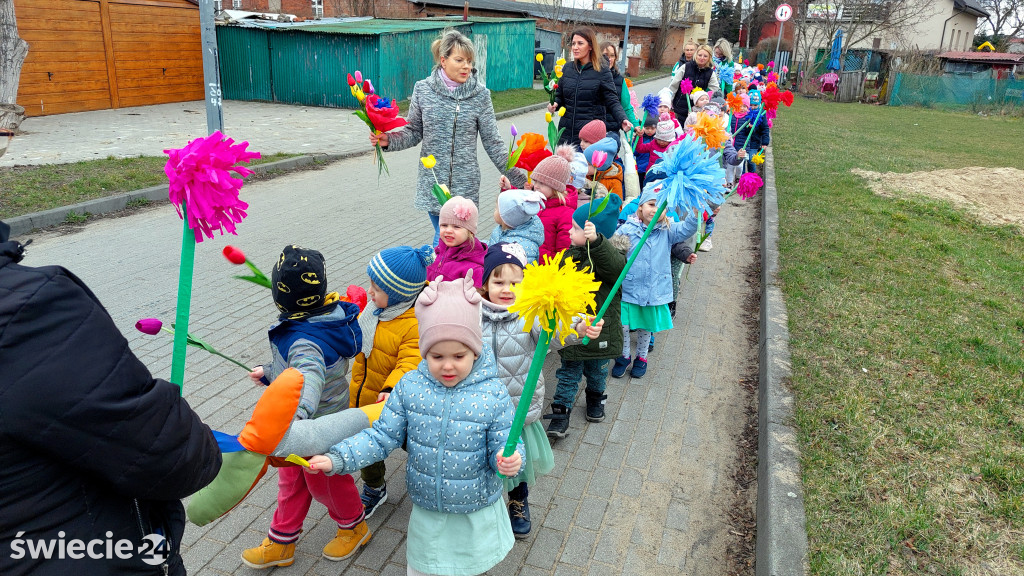 Przedszkolaki z Przechowa przeganiały zimę