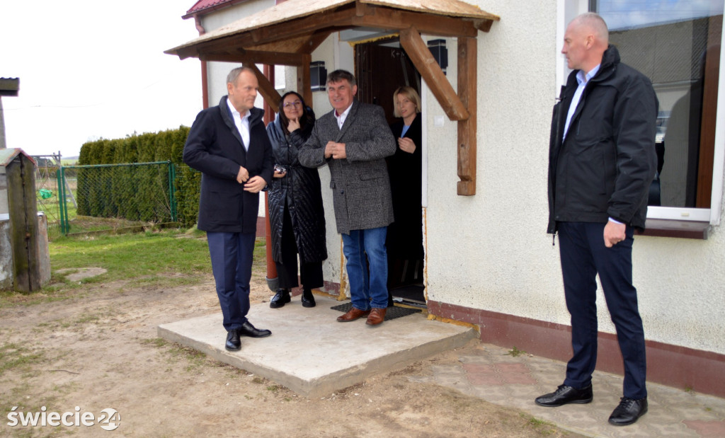 Donald Tusk odwiedził rolnika z Gruczna