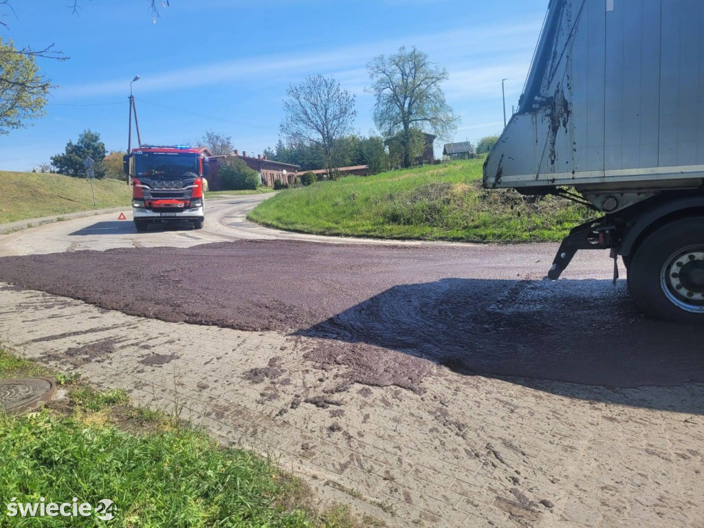 Nieczystości zalały drogę w Terespolu