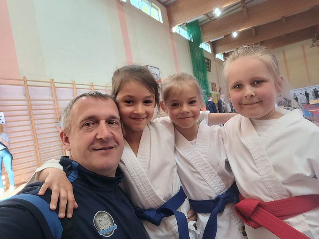 Medale karateków Yamabushi na Besuto Cup