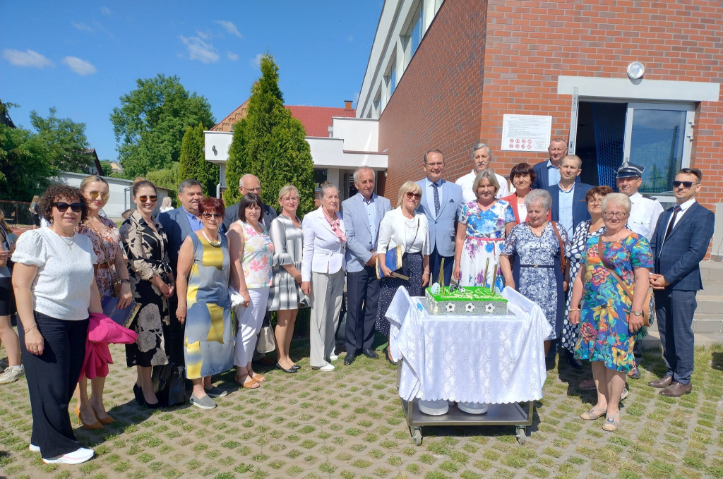 Nowe boisko w Wielkim Komorsku