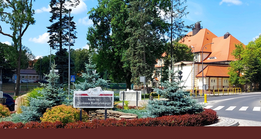 Na rondzie im. Budzyńskiego stanęły tablice