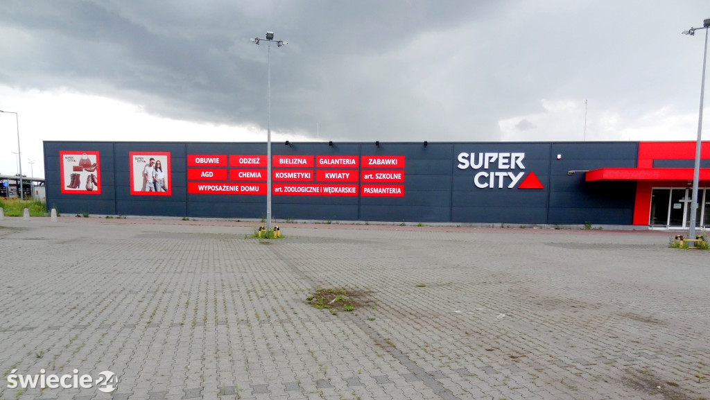 Super City szykuje się do wielkiego otwarcia
