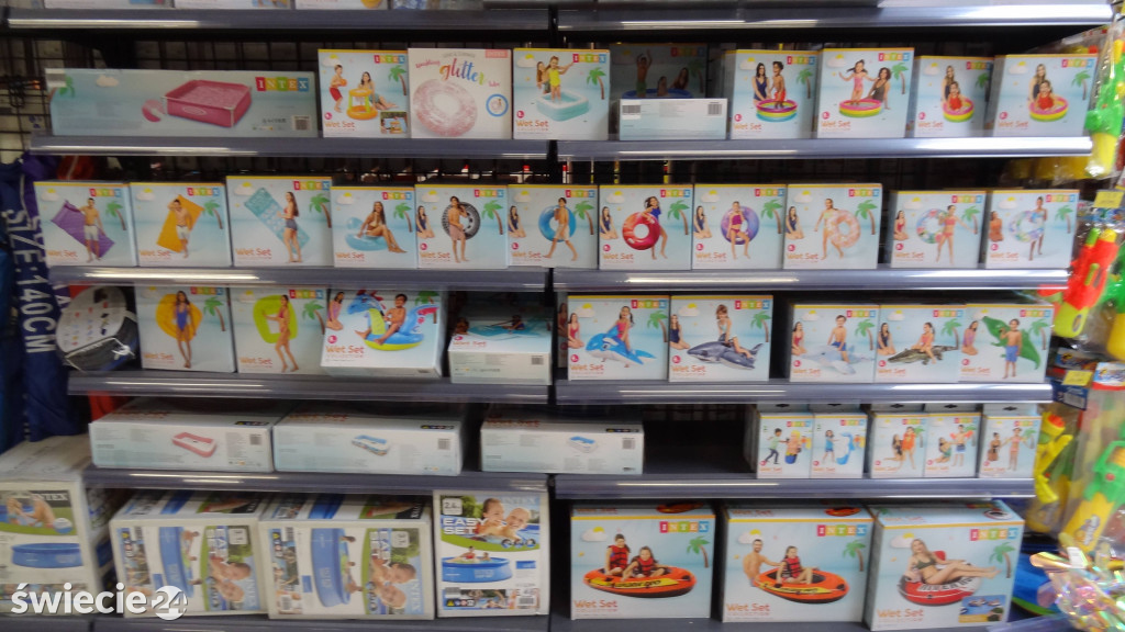 Market Super City na dzień przed otwarciem