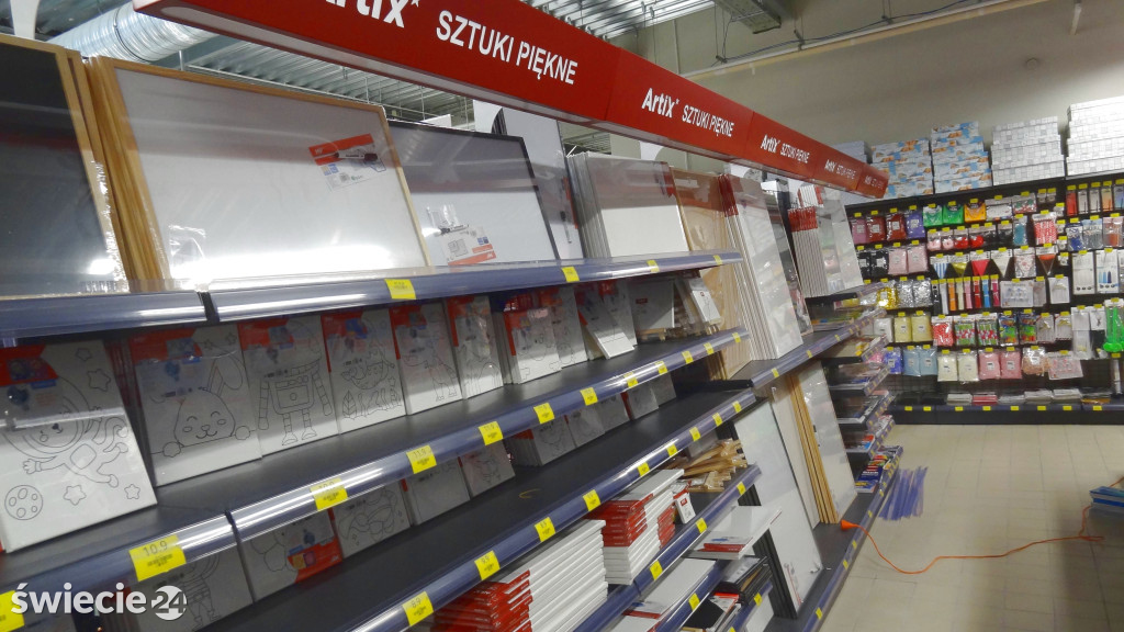 Market Super City na dzień przed otwarciem