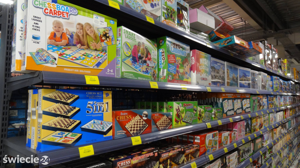 Market Super City na dzień przed otwarciem