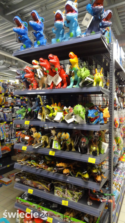 Market Super City na dzień przed otwarciem