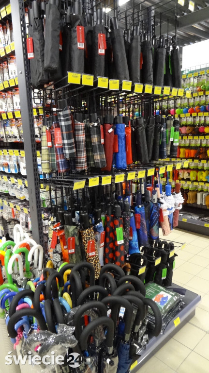 Market Super City na dzień przed otwarciem