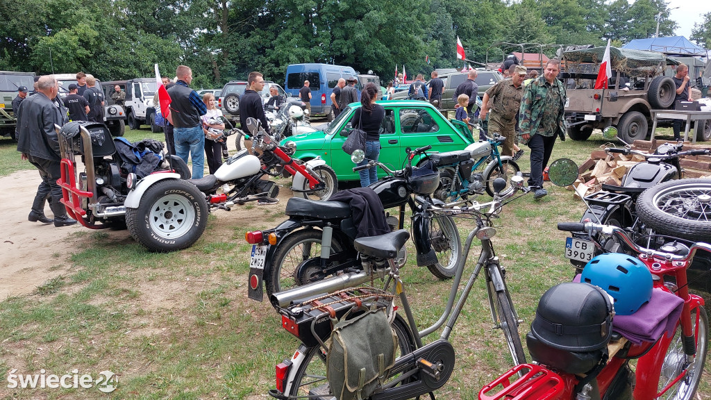 Zlot pojazdów militarnych w Świekatowie