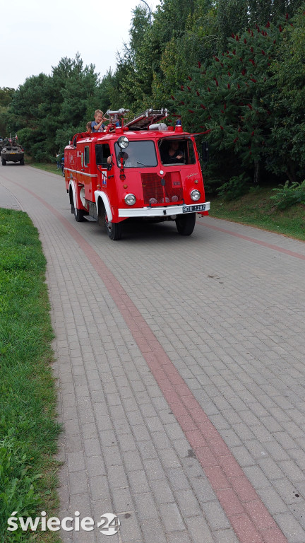 Zlot pojazdów militarnych w Świekatowie