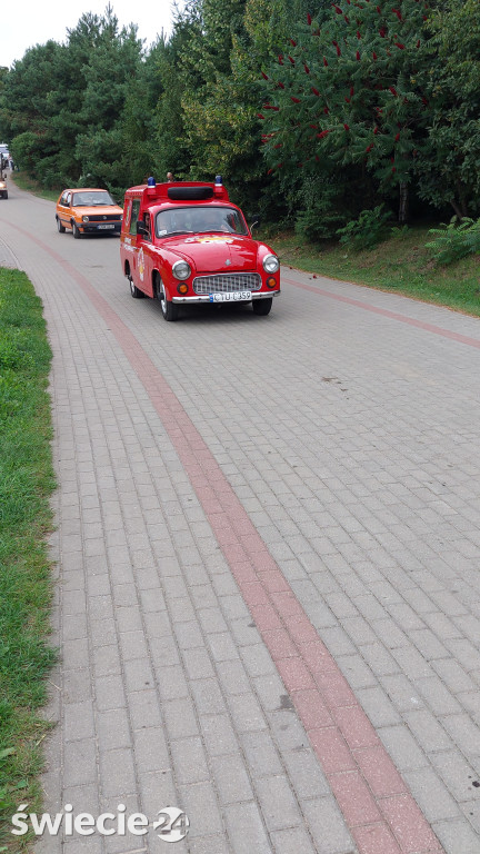 Zlot pojazdów militarnych w Świekatowie