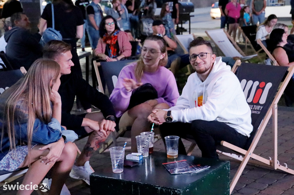 Karaoke w parku w Świeciu